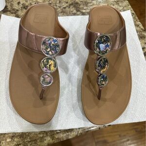 Fitflop Halo Rose Gold Sandals size 9.0